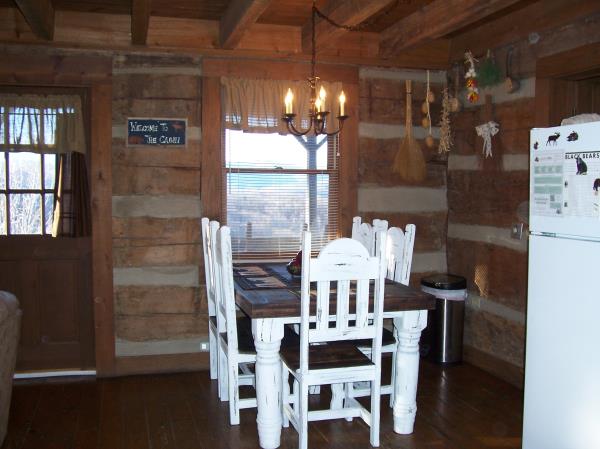 Authentic Pioneer Log Cabin Gatlinburg Tennessee